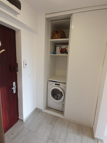 Titan, Parc IOR, Aleea Rotunda, Park Lake